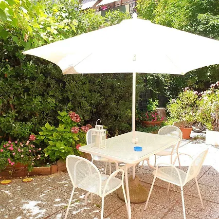Apartamento A 200 Mt Dal Mare, La Mimosa