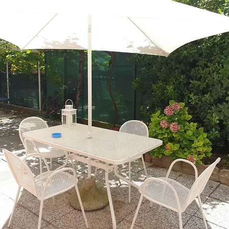 Apartament A 200 Mt Dal Mare, La Mimosa Rimini